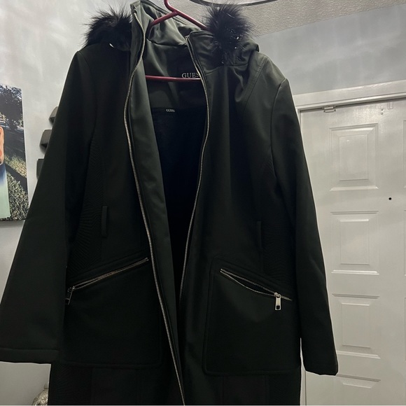 Guess winter jacket - Picture 2 of 7